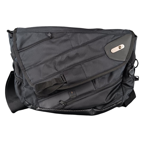 FUL Powerbag Charging Messenger Bag Black Silver Tech Travel Work - Picture 1 of 15